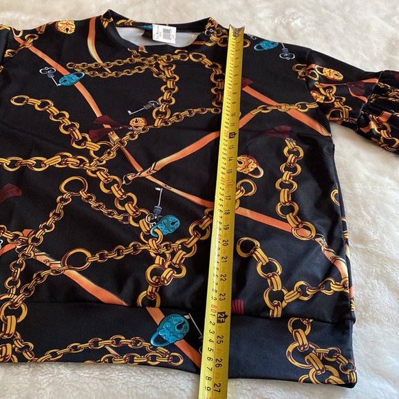 NWT “Two Hearts” Chainlink Print Top with Ruffles in Sleeves Size Plus 1X - Picture 10 of 14
